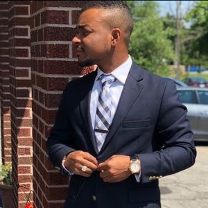 Meet your Posher, Adrian